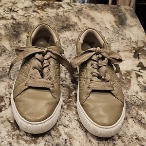 Stylish Women's Sneakers